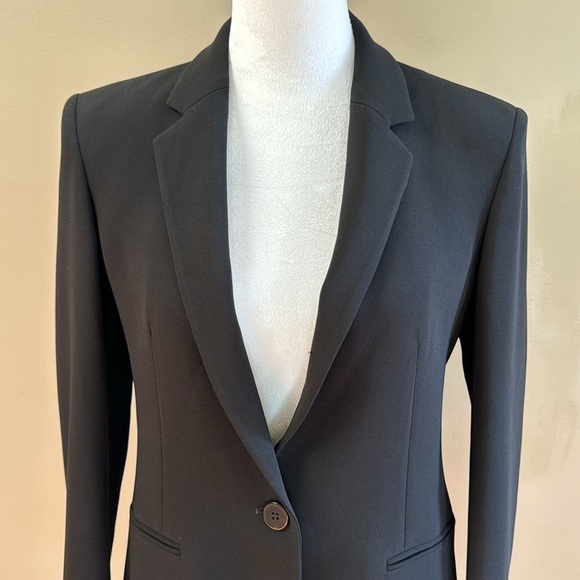 Theory Casual Crepe‎ Black One-Button Long Sleeve Front Pockets Blazer Size 4 - Picture 9 of 13
